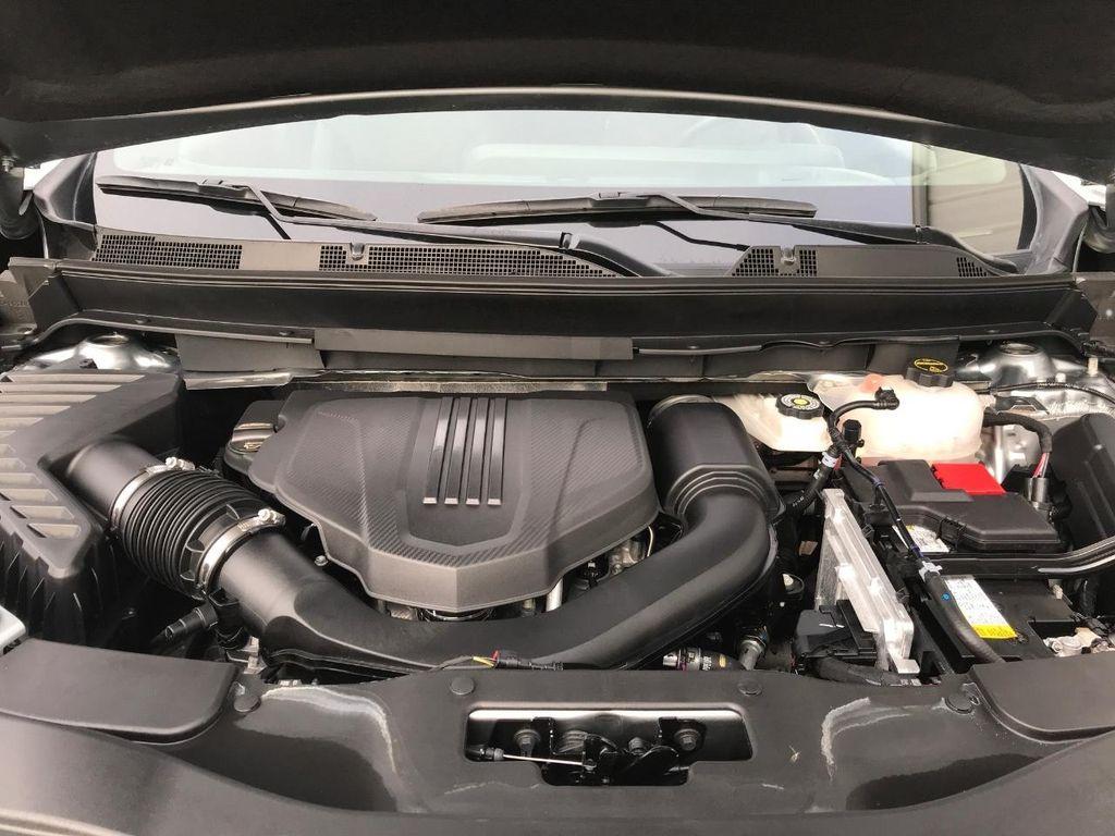 used 2025 Chevrolet Traverse car, priced at $39,874