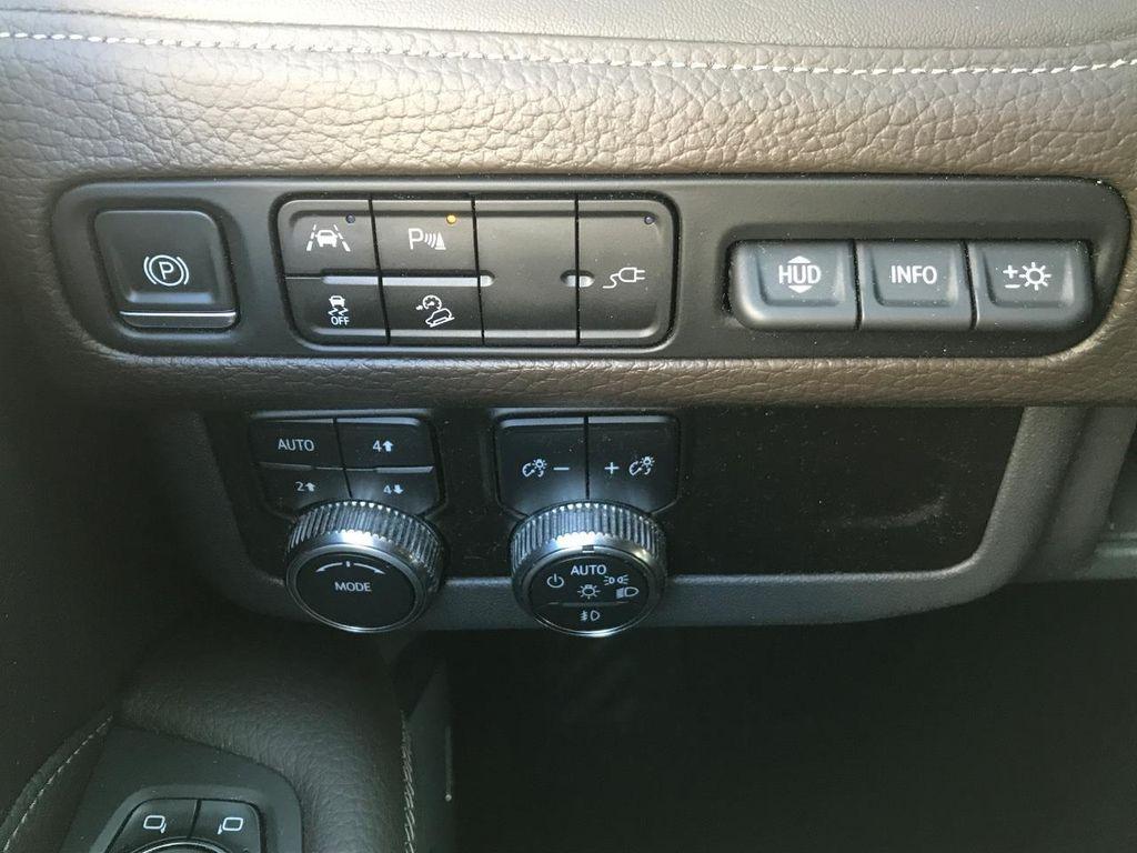 used 2021 GMC Yukon XL car, priced at $48,189