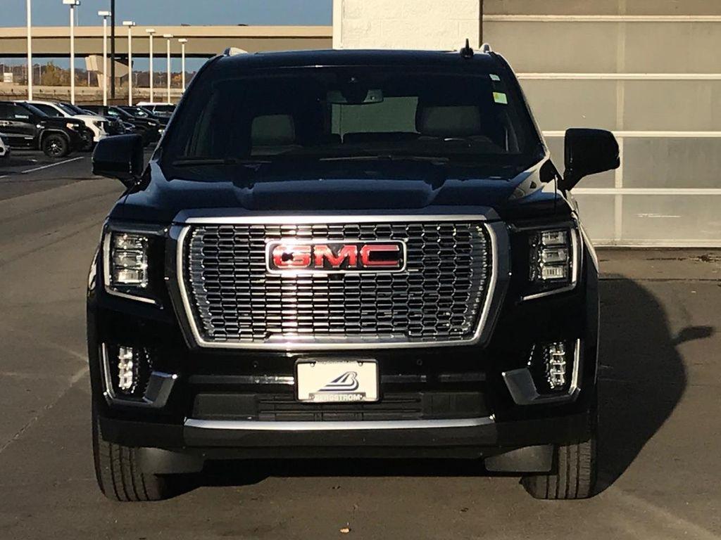 used 2021 GMC Yukon XL car, priced at $48,189