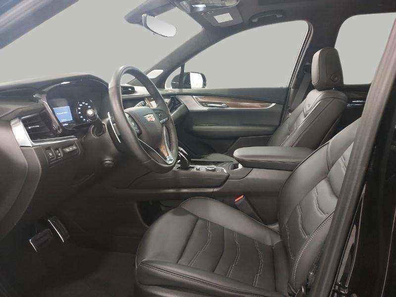 used 2023 Cadillac XT6 car, priced at $53,903