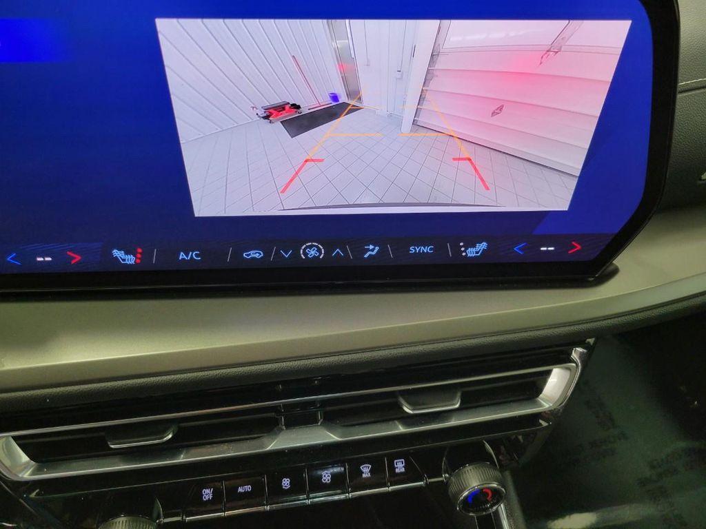 used 2025 Chevrolet Traverse car, priced at $38,995