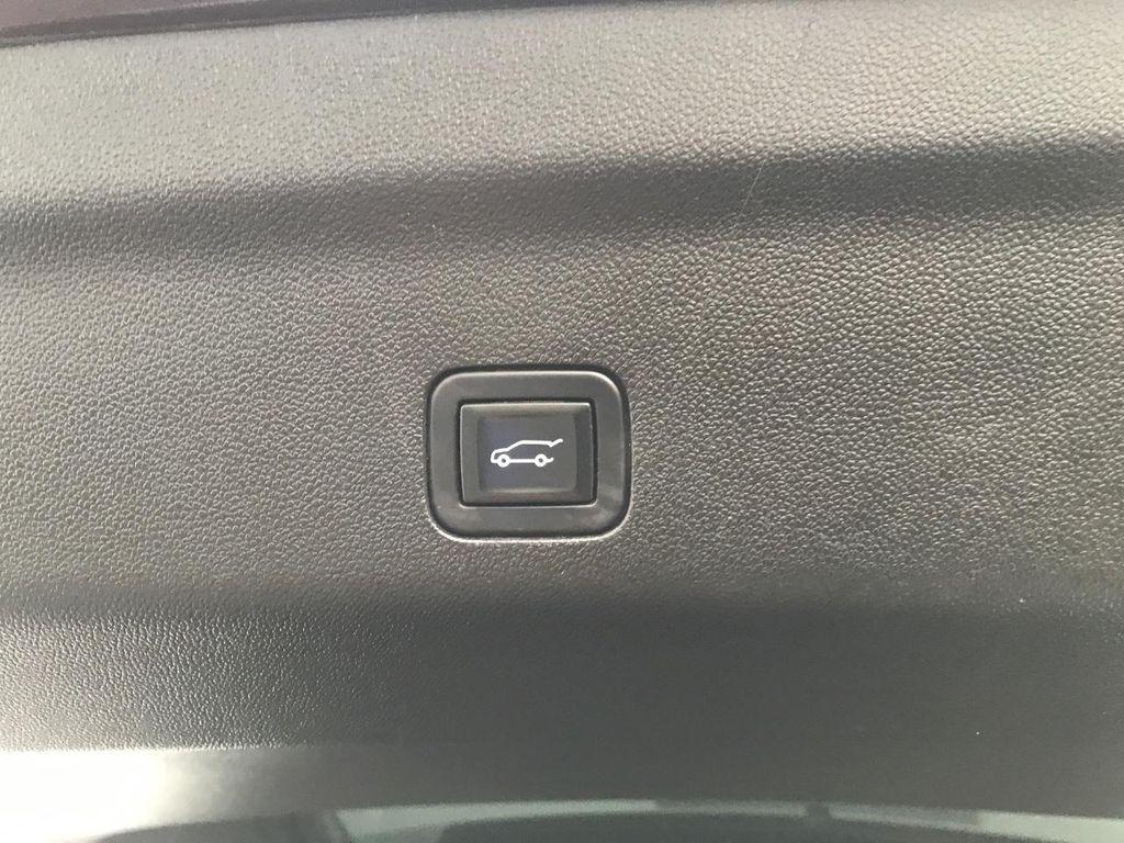 used 2023 Cadillac Escalade ESV car, priced at $59,998