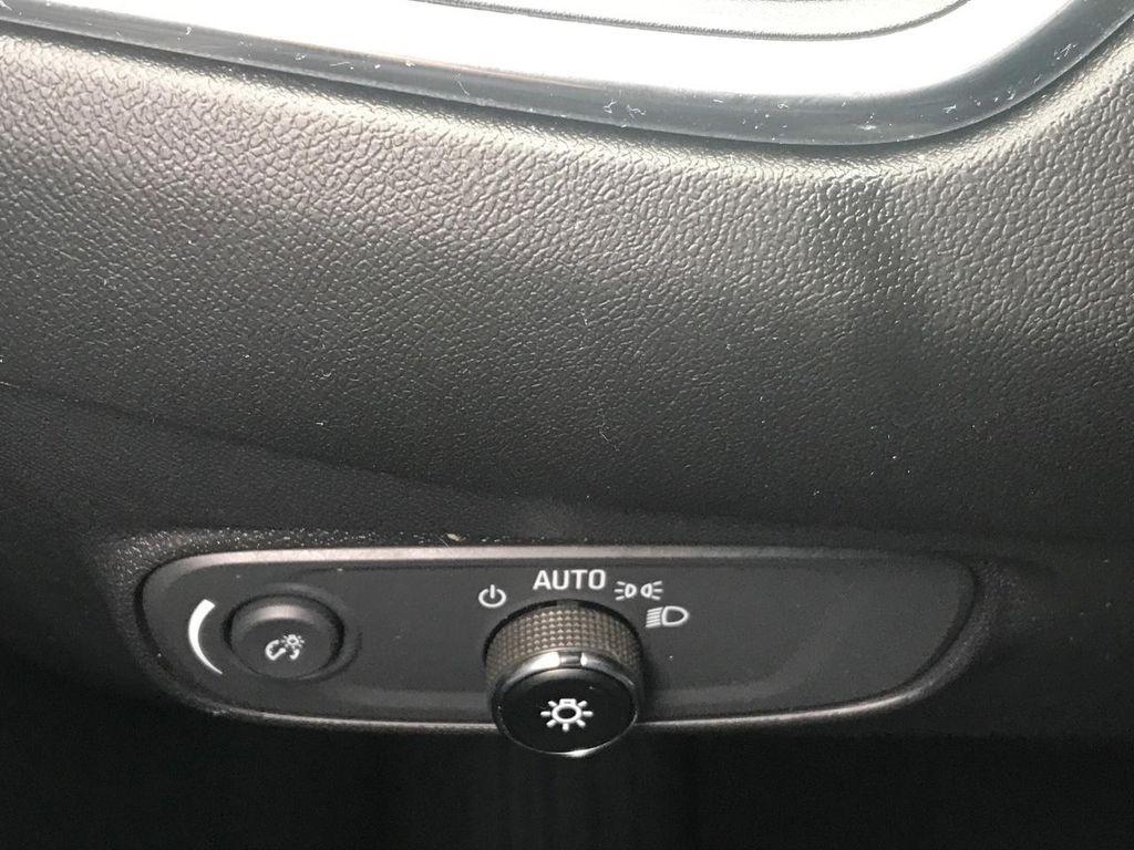 used 2023 Chevrolet Equinox car, priced at $20,998