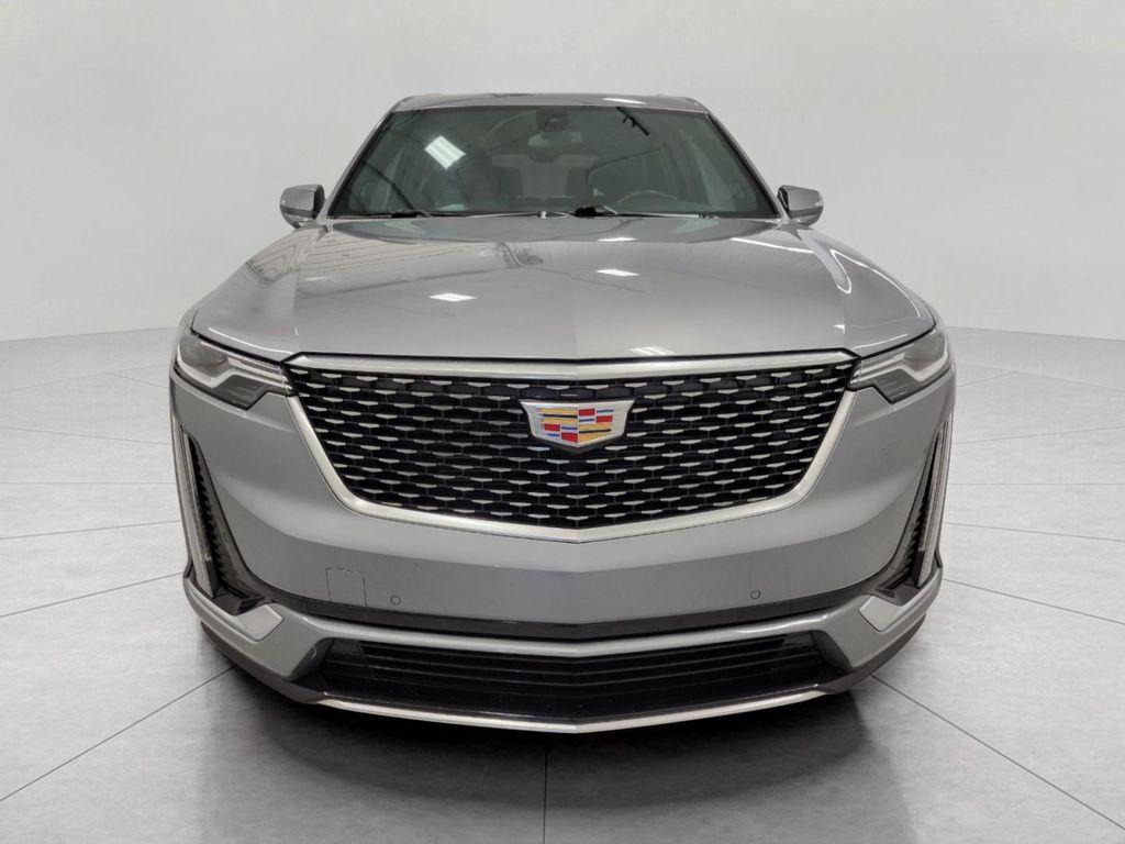 used 2025 Cadillac XT6 car, priced at $41,488