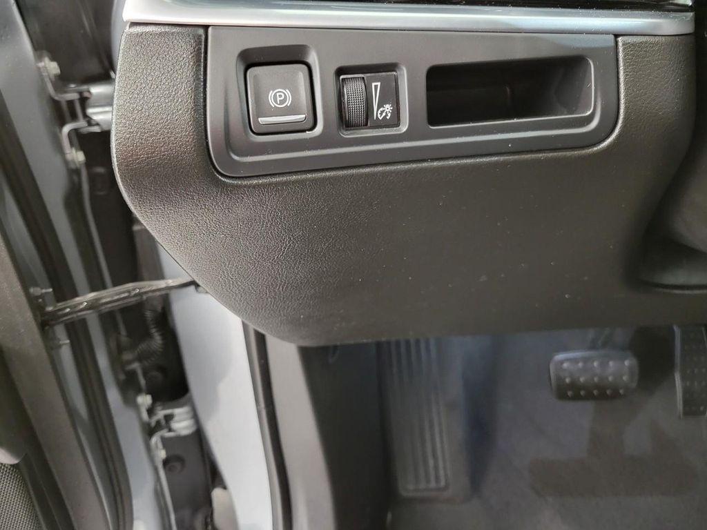 used 2025 Cadillac XT6 car, priced at $41,488