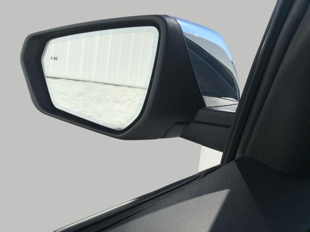 used 2021 Chevrolet Equinox car, priced at $23,498