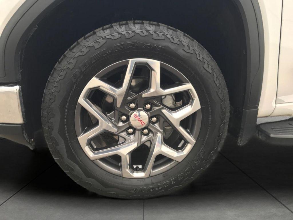 used 2023 GMC Sierra 1500 car, priced at $44,997