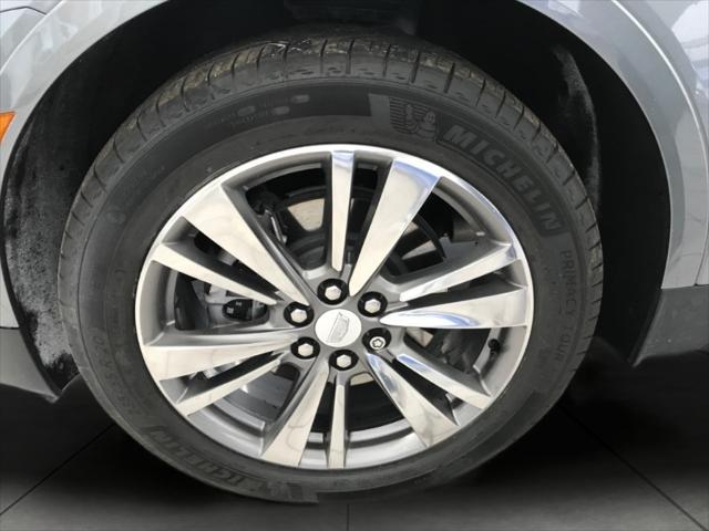 used 2021 Cadillac XT5 car, priced at $33,996