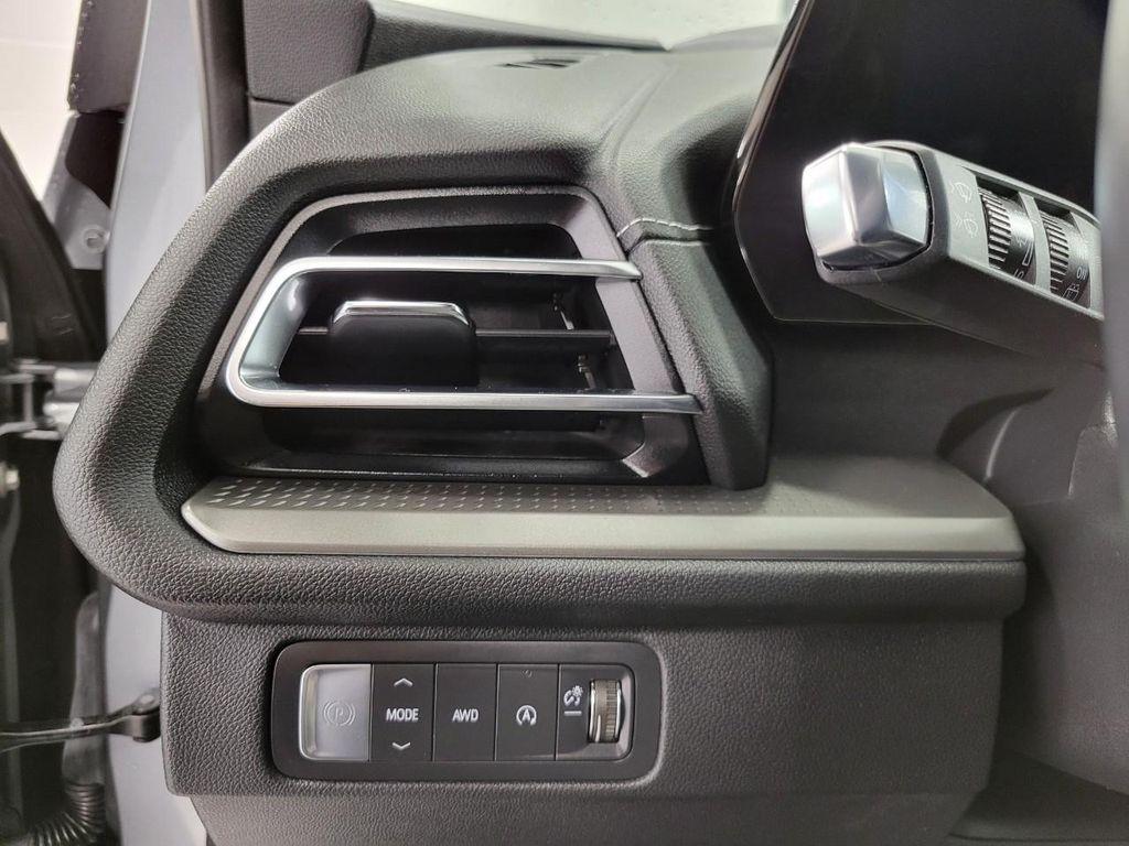 used 2025 Chevrolet Traverse car, priced at $38,450