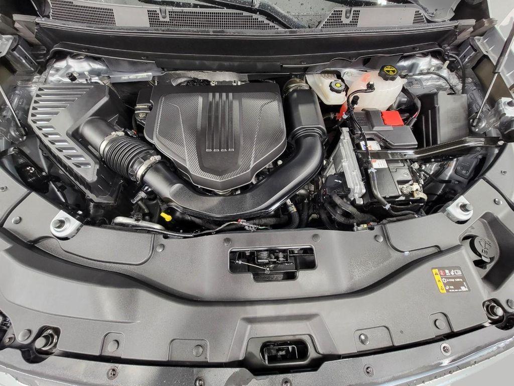 used 2025 Chevrolet Traverse car, priced at $38,450