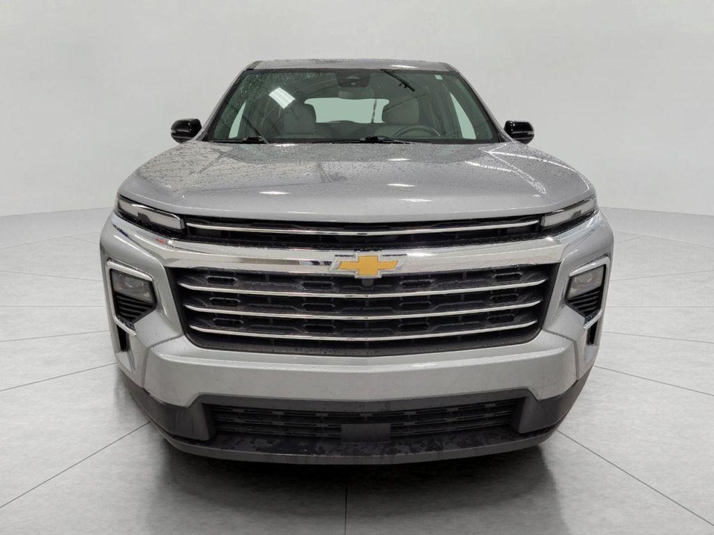 used 2025 Chevrolet Traverse car, priced at $38,450
