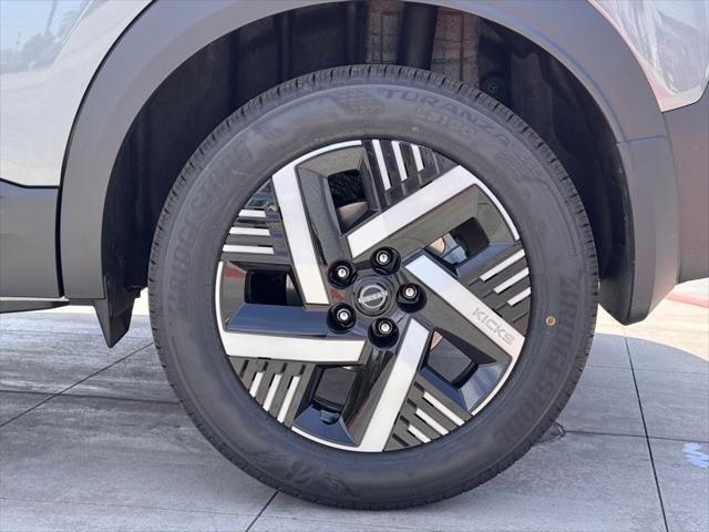 new 2025 Nissan Kicks car, priced at $25,015