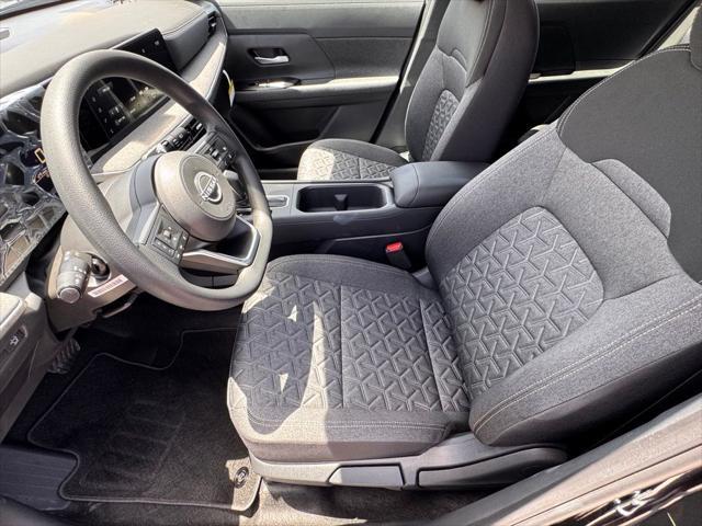 new 2025 Nissan Kicks car, priced at $25,595