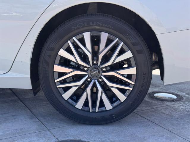 new 2025 Nissan Altima car, priced at $29,910