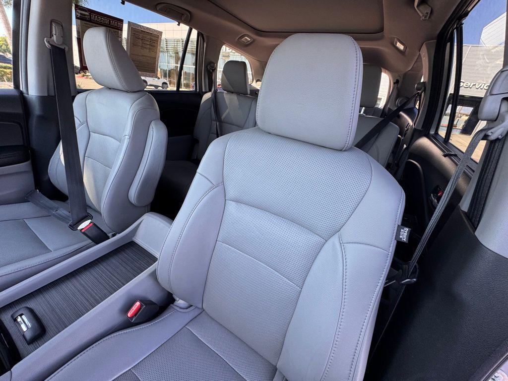 used 2016 Honda Pilot car, priced at $23,988