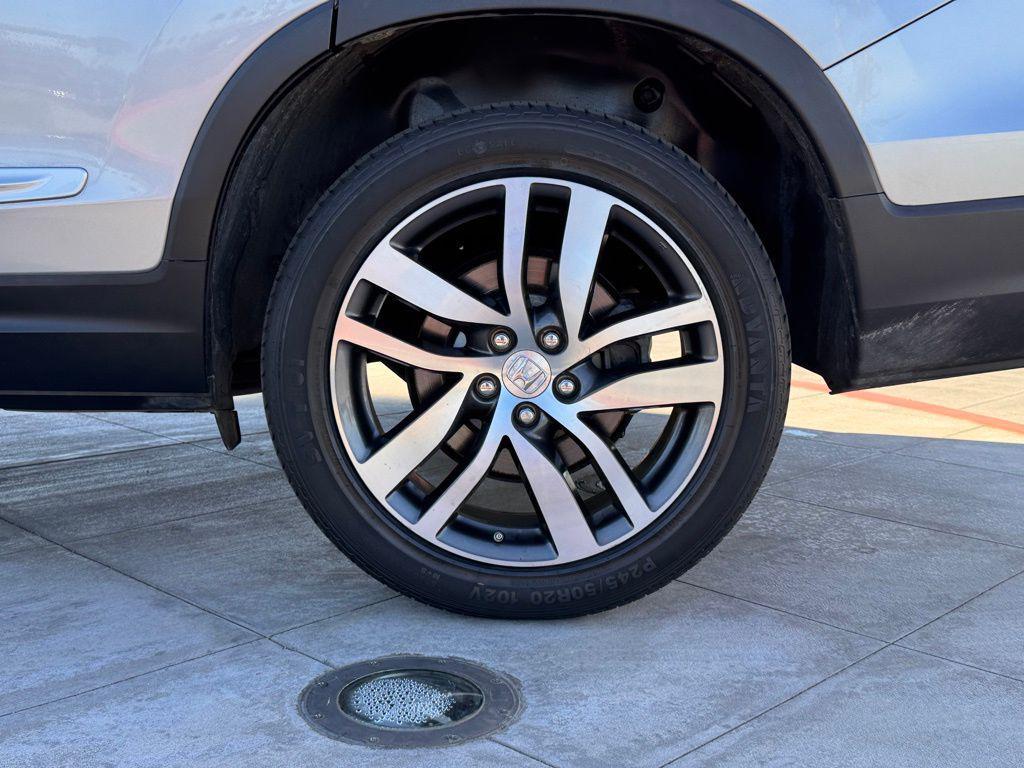 used 2016 Honda Pilot car, priced at $23,988