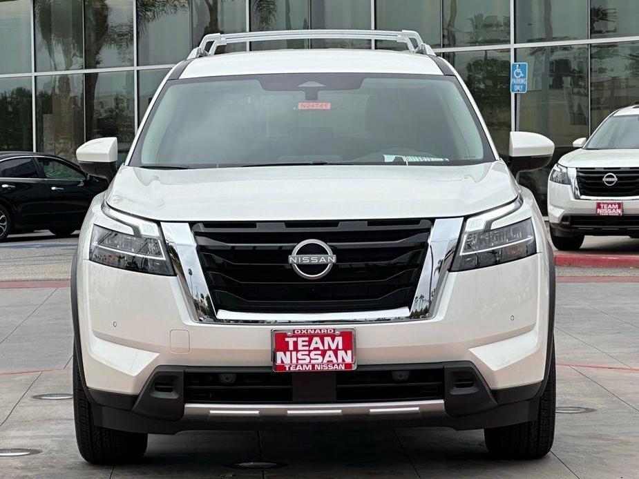 new 2024 Nissan Pathfinder car, priced at $45,045