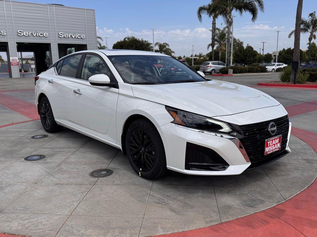 new 2025 Nissan Altima car, priced at $30,505