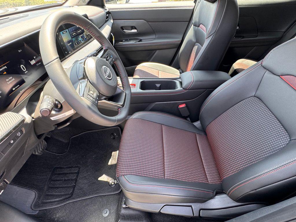 new 2025 Nissan Kicks car, priced at $28,800