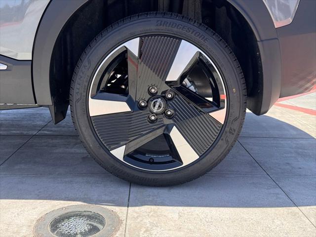 new 2025 Nissan Kicks car, priced at $27,950