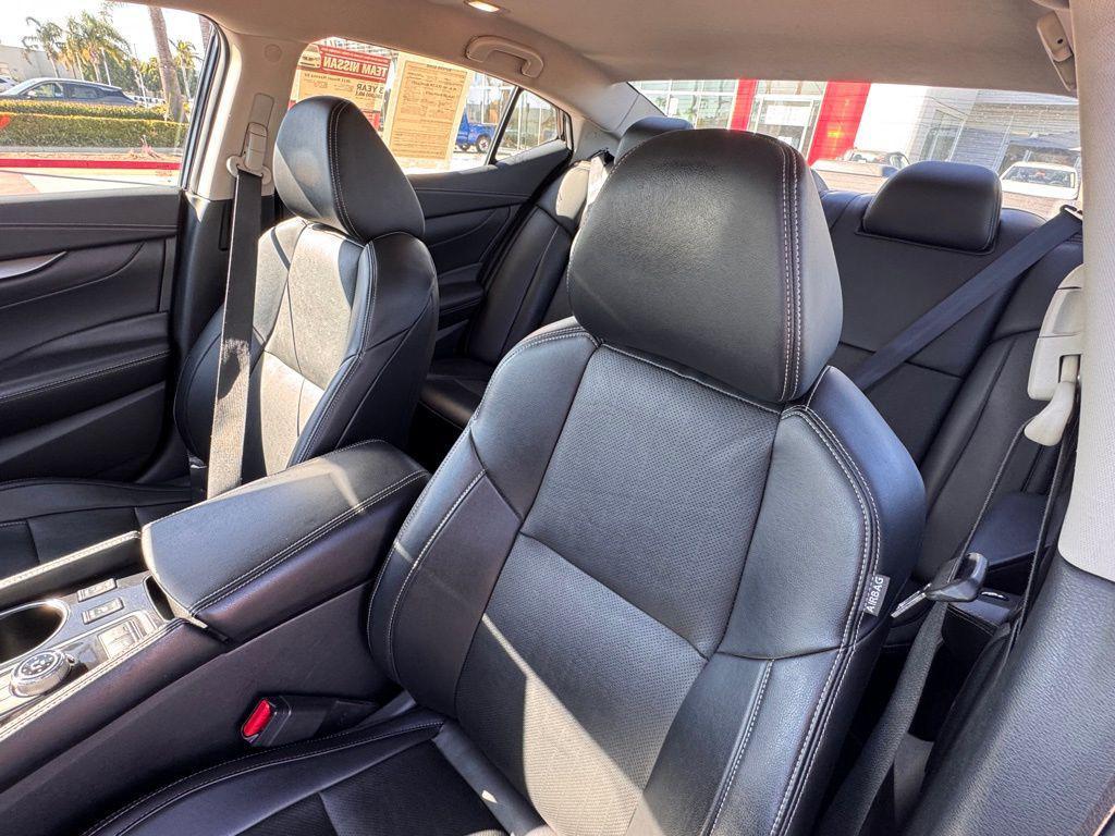 used 2023 Nissan Maxima car, priced at $25,988