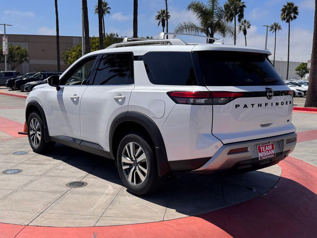 new 2025 Nissan Pathfinder car, priced at $40,625
