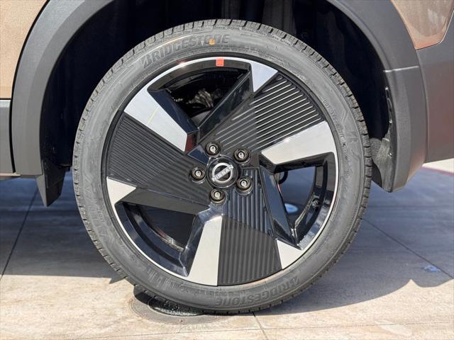 new 2025 Nissan Kicks car, priced at $28,450