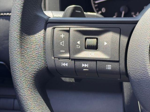 new 2025 Nissan Pathfinder car, priced at $39,360
