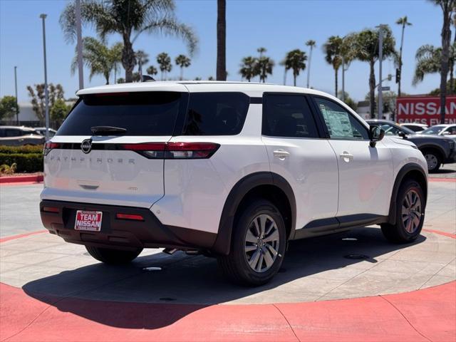 new 2025 Nissan Pathfinder car, priced at $39,450