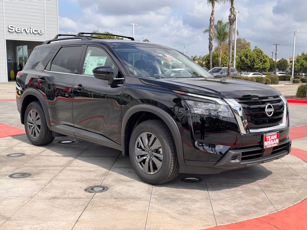 new 2025 Nissan Pathfinder car, priced at $36,865