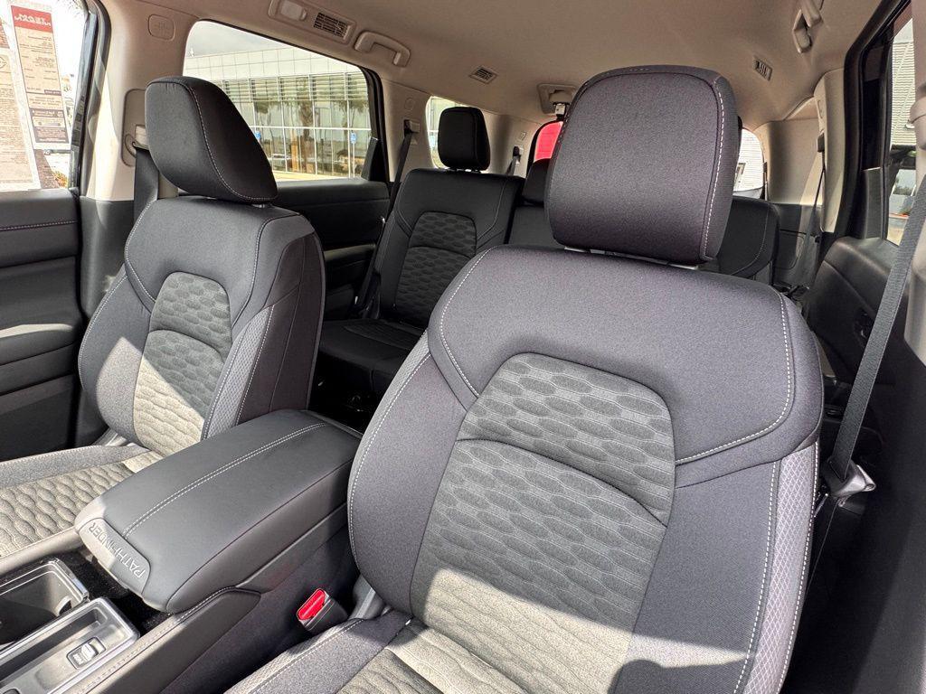 new 2025 Nissan Pathfinder car, priced at $36,865