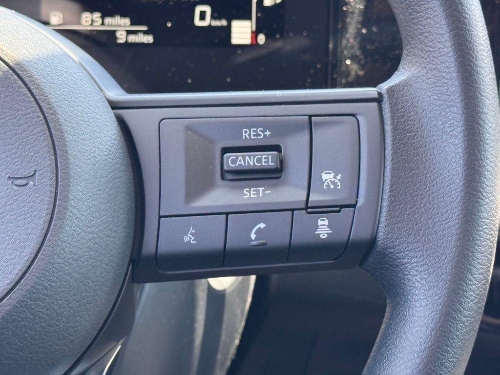 new 2025 Nissan Kicks car, priced at $24,725