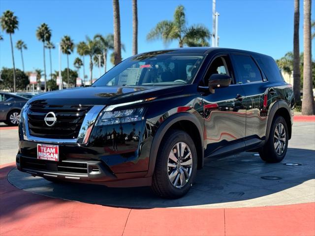 new 2025 Nissan Pathfinder car, priced at $38,010