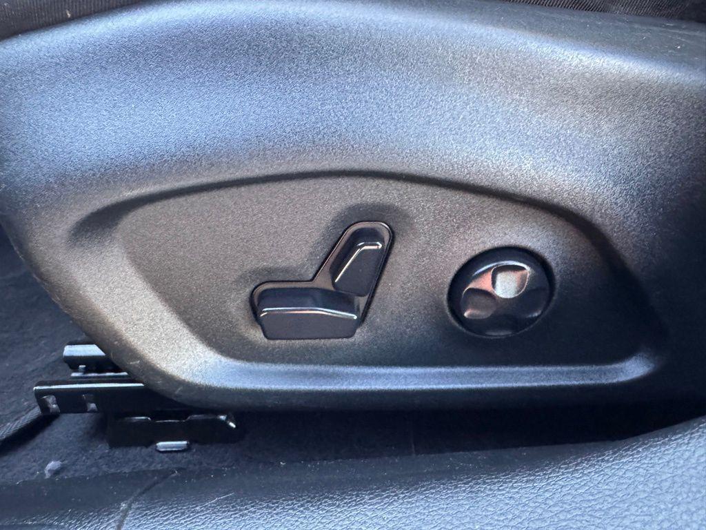 used 2019 Jeep Compass car, priced at $13,988