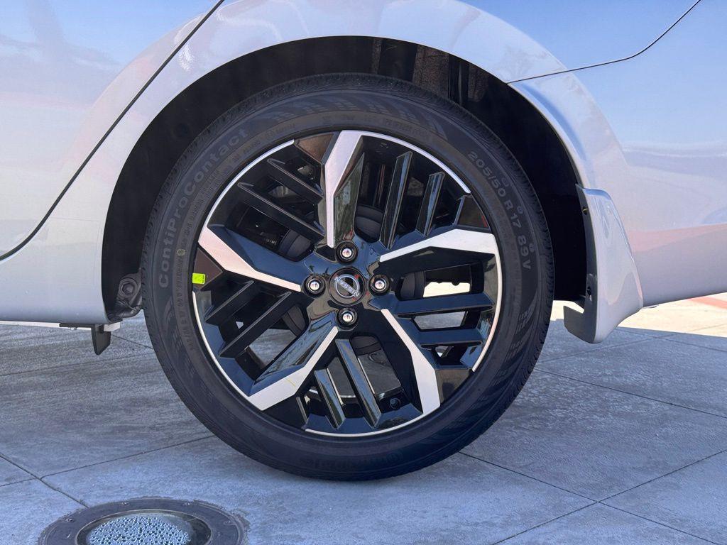 new 2025 Nissan Versa car, priced at $21,800