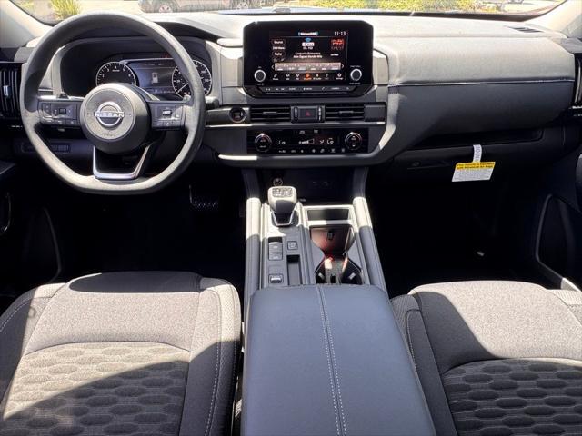 new 2025 Nissan Pathfinder car, priced at $37,360