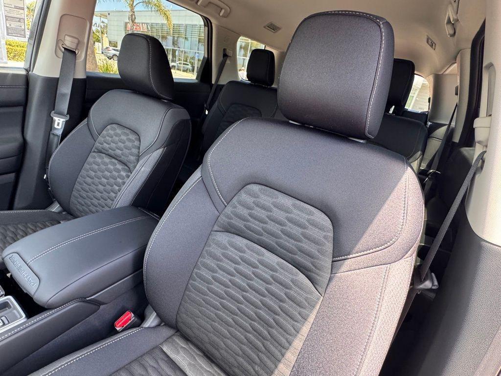new 2025 Nissan Pathfinder car, priced at $36,865