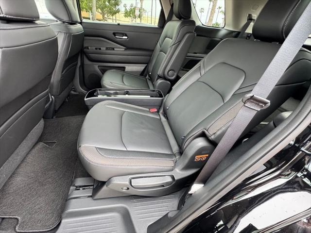 new 2025 Nissan Pathfinder car, priced at $46,225