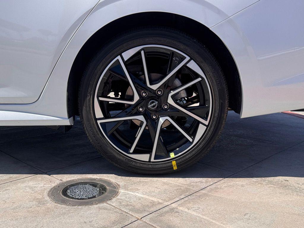 new 2025 Nissan Sentra car, priced at $25,285
