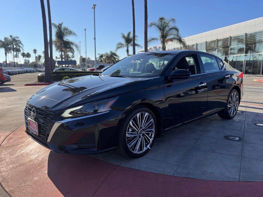 new 2025 Nissan Altima car, priced at $35,335