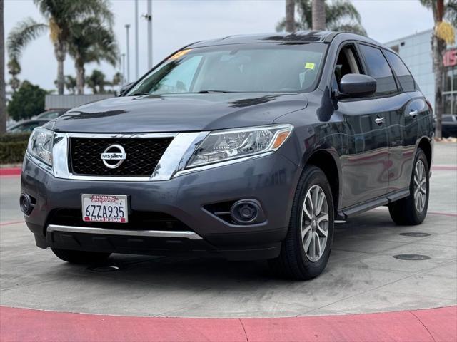 used 2013 Nissan Pathfinder car, priced at $8,988