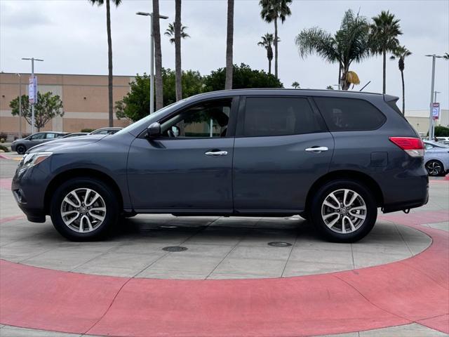 used 2013 Nissan Pathfinder car, priced at $8,988