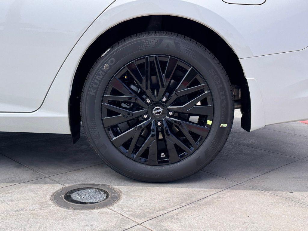 new 2025 Nissan Altima car, priced at $30,610