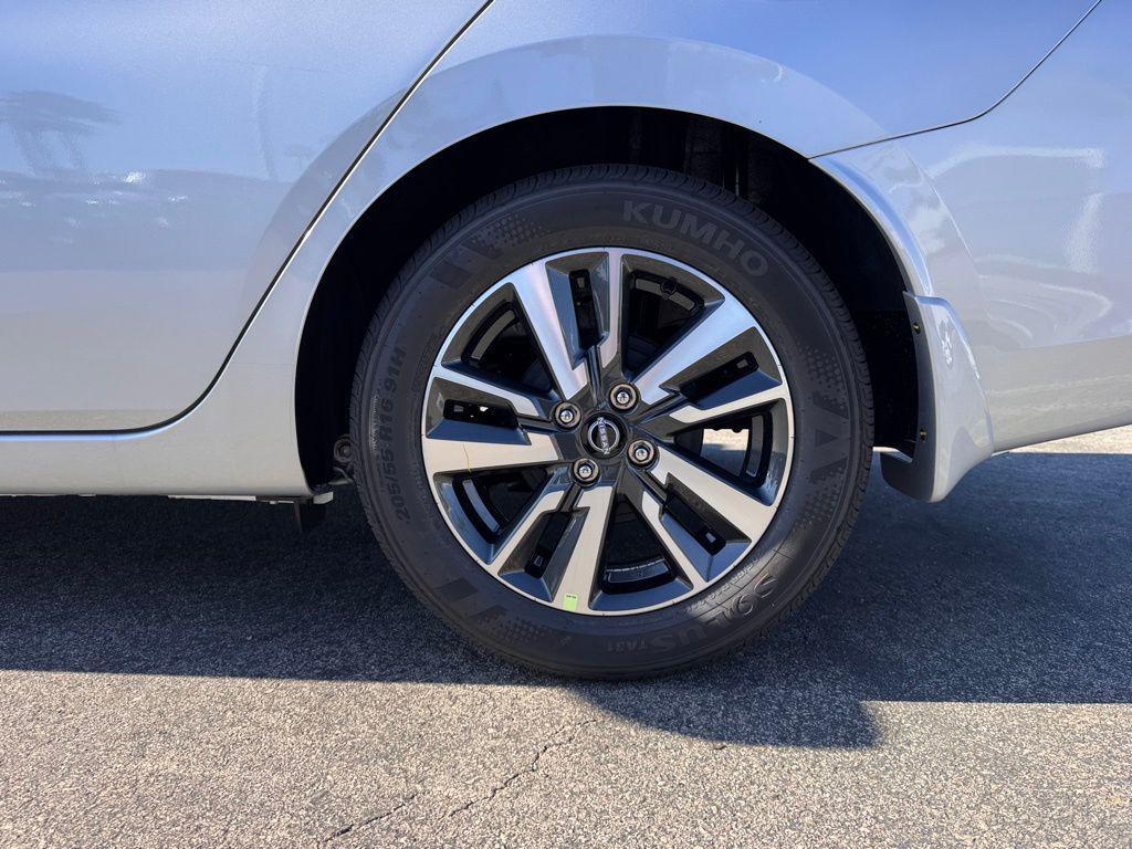 new 2025 Nissan Versa car, priced at $21,850