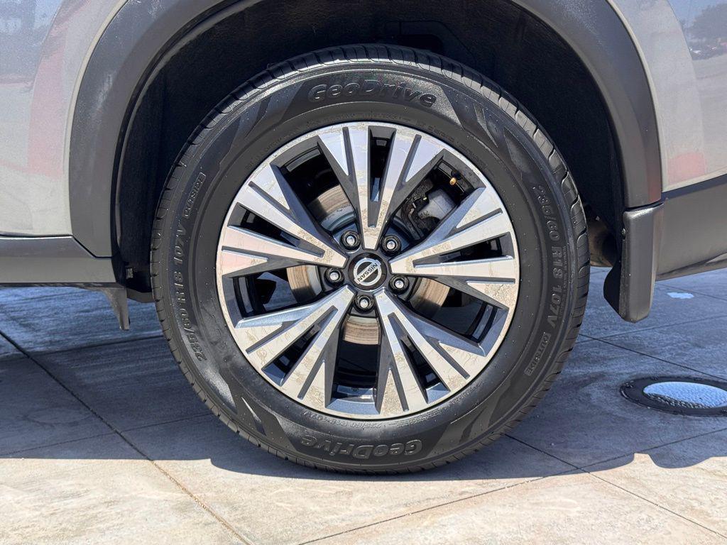 used 2021 Nissan Rogue car, priced at $15,988