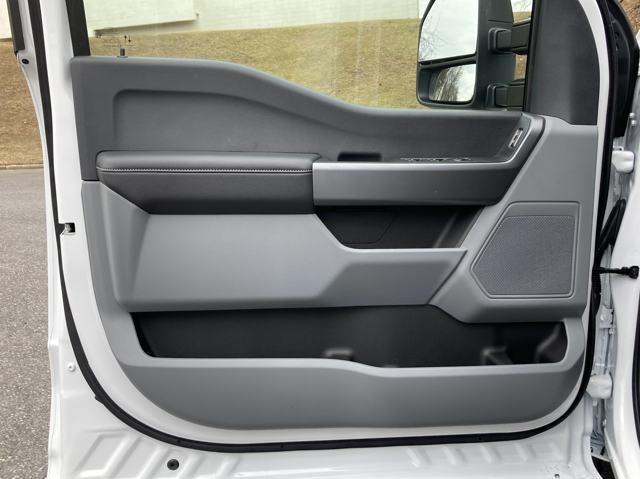 new 2025 Ford F-350 car, priced at $68,414