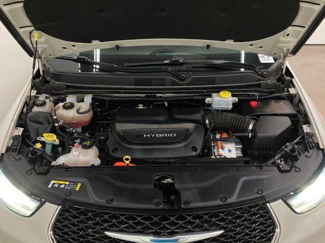 used 2021 Chrysler Pacifica Hybrid car, priced at $21,500