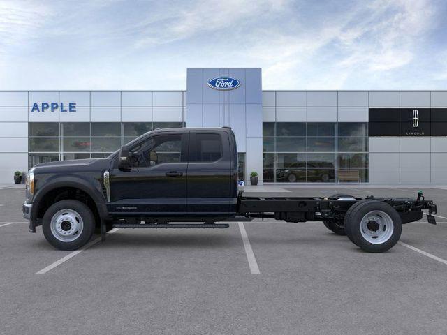 new 2025 Ford F-450 car, priced at $67,061