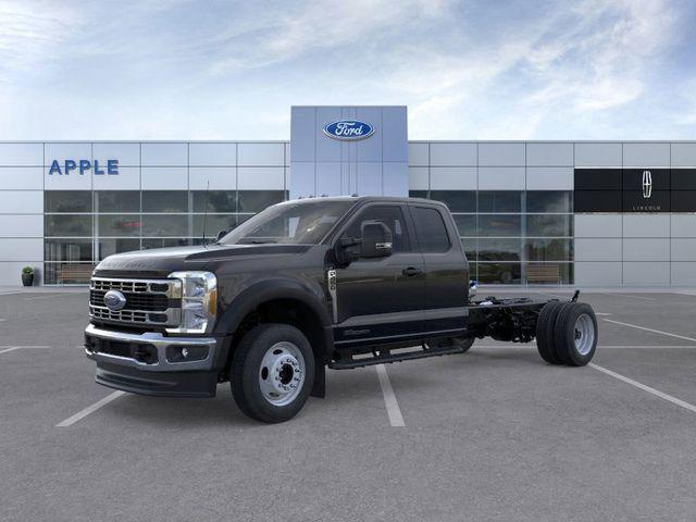 new 2025 Ford F-450 car, priced at $67,061