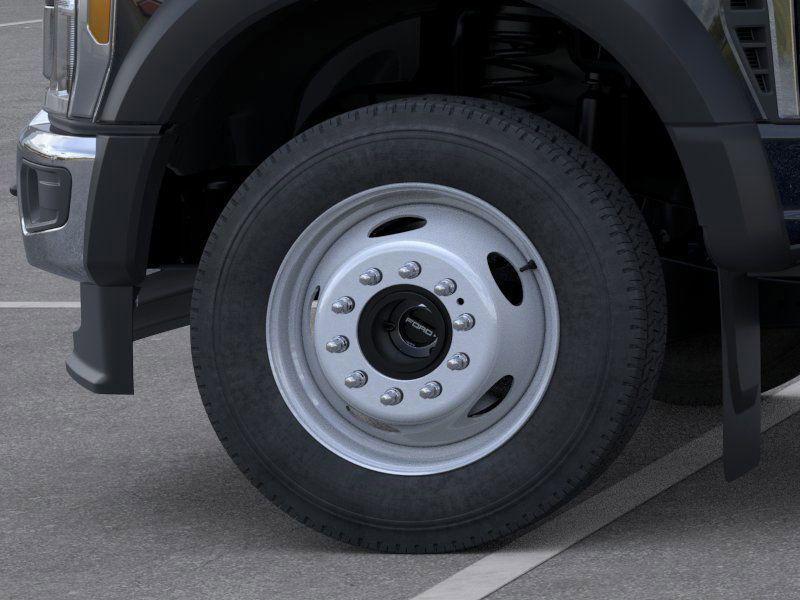 new 2025 Ford F-450 car, priced at $66,061